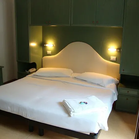 Hotel Polo 2*